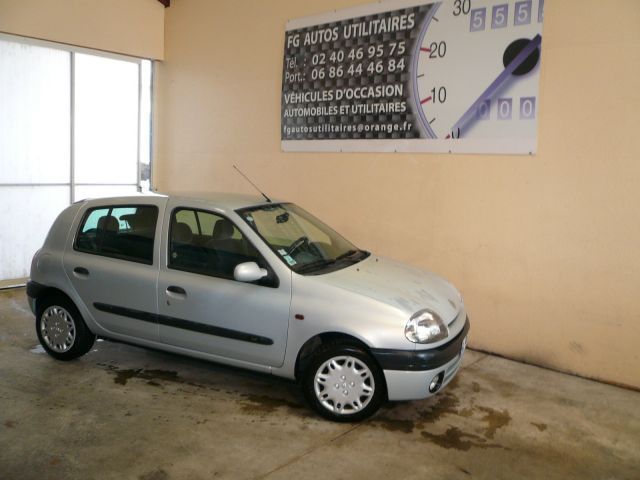 CLIO II 1.2 5 PORTES