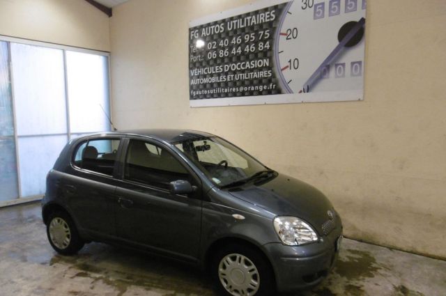 YARIS 75 D-4D LINEA TERRA