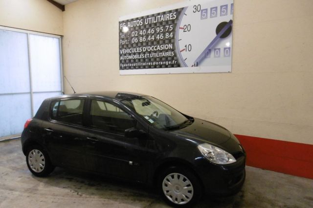 CLIO III 1.5 DCI 70 AUTHENTIQUE 68CH