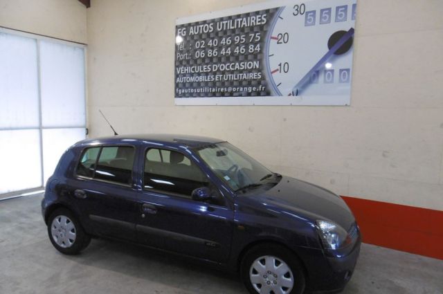 CLIO II 1.5 DCI 65 EXPRESSION 5 PORTES