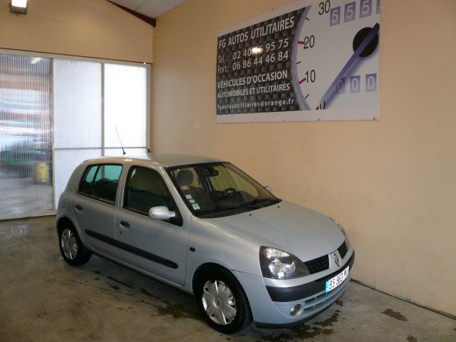 CLIO II 1.5 DCI 80 PRIVILEGE